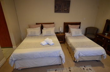 Norscot Manor Guest Lodge サントン エクステリア 写真