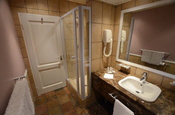 Norscot Manor Guest Lodge サントン エクステリア 写真